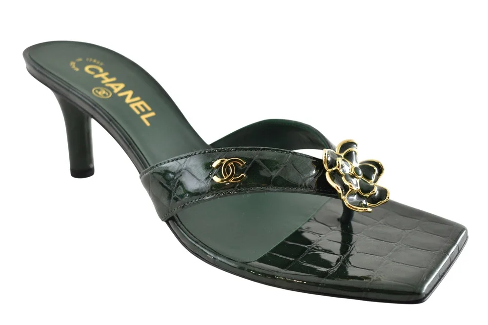Chanel 26A Green Crocodile Croc CC Flower Backless Mule Heel Thong Sandal 40